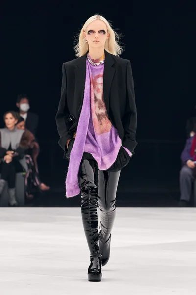Look 57